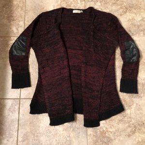 Super cute comfy sweater!!